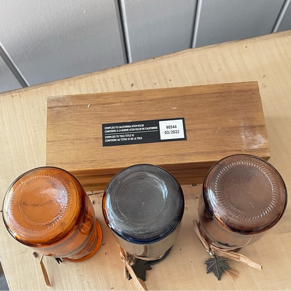 $15 SALE Colorful Glass Flower Vases Wooden Box Home Accent Decor Farmhouse - Picture 5 of 7